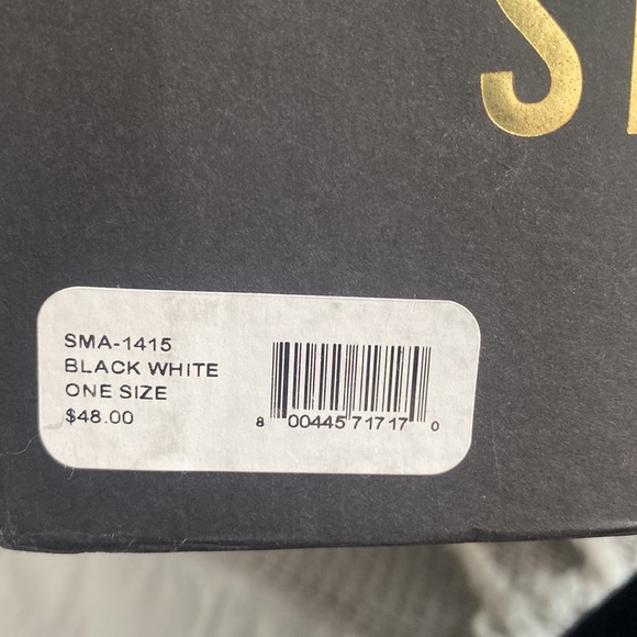 Steve Madden Scarf + Toque Set - Picture 2 of 3